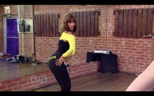 Танец попой. Как называется танец попой и почему стоит научиться его танцевать?