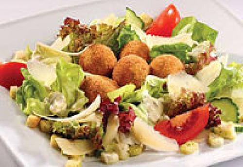 Цезарь история салата. Цезарь (салат)