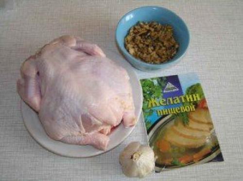 Куриный рулет в бутылке