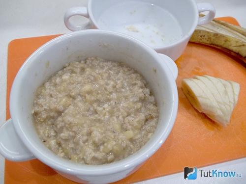 Овсянка на молоке с бананом и медом. Овсянка с бананом и медом
