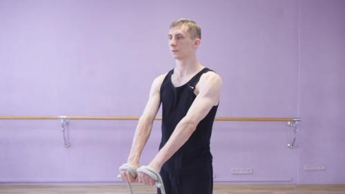 Комплекс изометрических упражнений со спортивным жгутом или цепями. Изометрические упражнения
