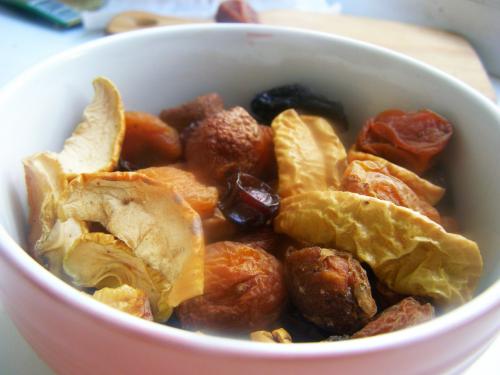 Полезные перекусы для детей. Что давать для перекусов в школе?