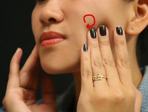 Упражнения для подтяжки овала лица. Упражнения для подтяжки щек и овала лица