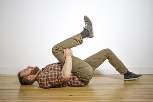 Упражнения для позвоночника 7 по 7. 7 упражнений для здорового позвоночника за 7 минут! Боль улетучится моментально.