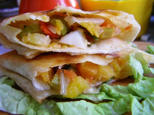 Полезные перекусы для детей. Что давать для перекусов в школе?