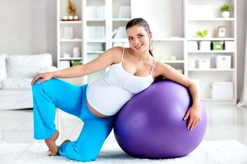 Польза фитнеса для беременных. Фитнес в первом триместре