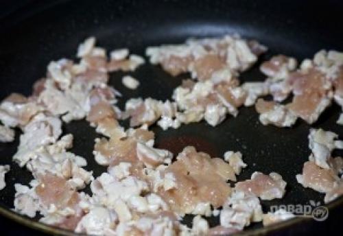 Фаршированные шампиньоны с курицей. Шампиньоны, фаршированные курицей и сыром