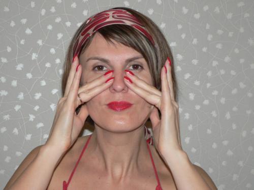 Упражнения для подтяжки овала лица. Упражнения для подтяжки щек и овала лица