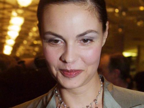 Какой гимнастикой занимается екатерина андреева. «Со скалкой под мышкой»: Екатерина Андреева показала упражнения для продления молодости