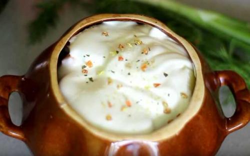 Как приготовить курицу с картошкой в духовке на противне. Курица в духовке с картошкой, грибами и овощами, в горшочках