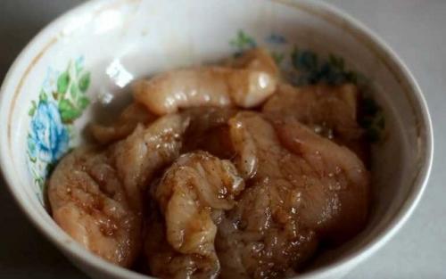 Как приготовить курицу с картошкой в духовке на противне. Курица в духовке с картошкой, грибами и овощами, в горшочках