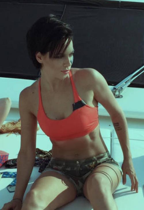 Фитнес завтраки с настасьей самбурской. Рост, вес и секреты идеальных форм от Настасьи Самбурской