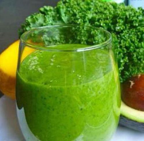 Витаминные коктейли в блендере. Коктейль для похудения в блендере. Рецепты зеленых коктейлей