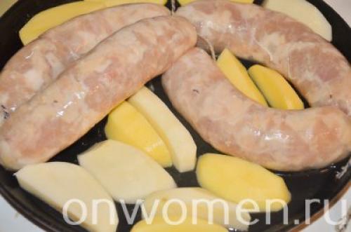 Как приготовить индюшиные колбаски. Готовые колбаски из индейки в духовке