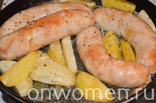 Как приготовить индюшиные колбаски. Готовые колбаски из индейки в духовке