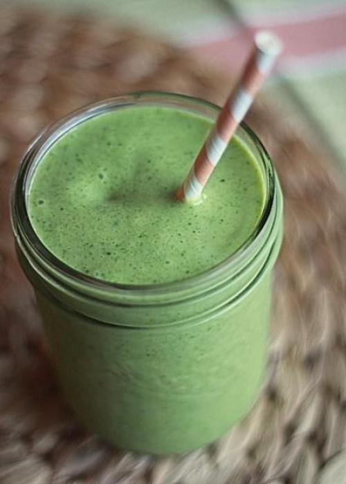 Витаминные коктейли в блендере. Коктейль для похудения в блендере. Рецепты зеленых коктейлей
