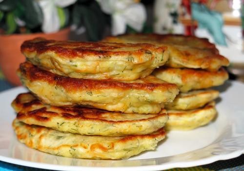 Пышные капустные оладьи. Вкуснейшие капустные оладьи на кефире