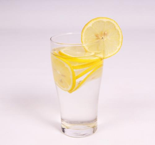 Что пить во время тренировки в тренажерном зале