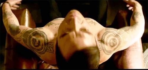 Синяя роза тату значение на зоне. Уголовные татуировки и их значения