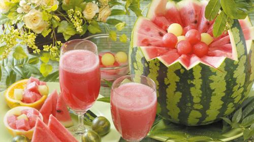 Можно ли есть арбуз на ночь. Можно ли есть арбуз при похудении?