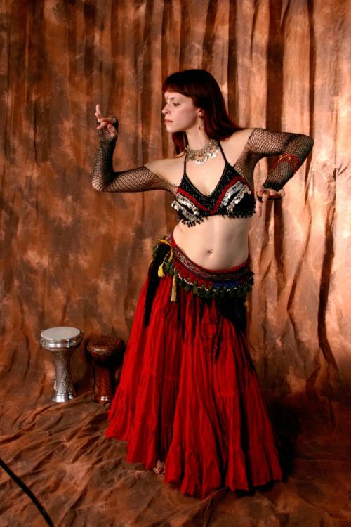 Как научиться танцевать восточные танцы дома