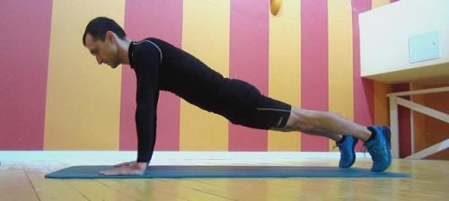 Сколько раз в день можно делать планку. Делаем классическую планку правильно 01