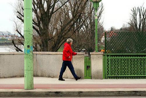 Шаги в калории калькулятор. 10000 шагов – сколько калорий сжигается?