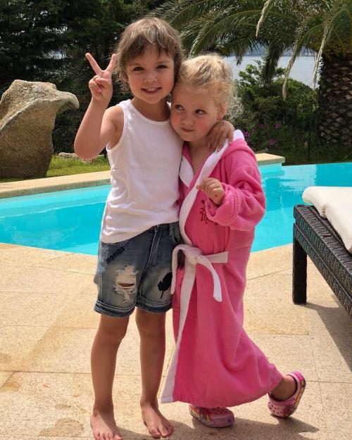 Что ест Пугачева. “Даже бедные такое не едят”: Вот, что едят дети Максима Галкина и Аллы Пугачевы, пока находятся в отпуске