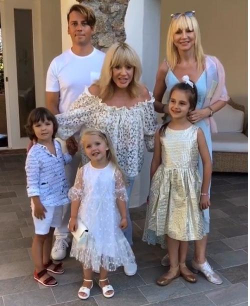 Что ест Пугачева. “Даже бедные такое не едят”: Вот, что едят дети Максима Галкина и Аллы Пугачевы, пока находятся в отпуске