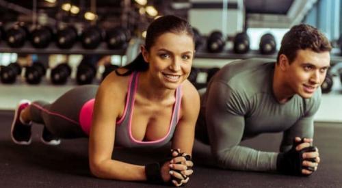 В какое время лучше делать планку. Когда лучше делать планку: утром или вечером 07