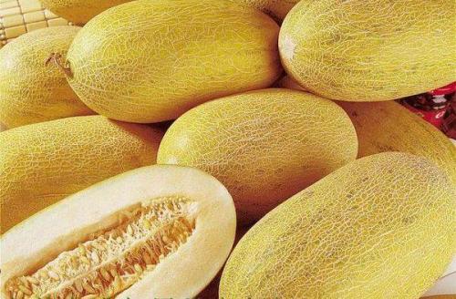 Какие витамины в дыне Торпеда. Дыня Торпеда – польза и вред, полезные свойства, как правильно выбрать, видео