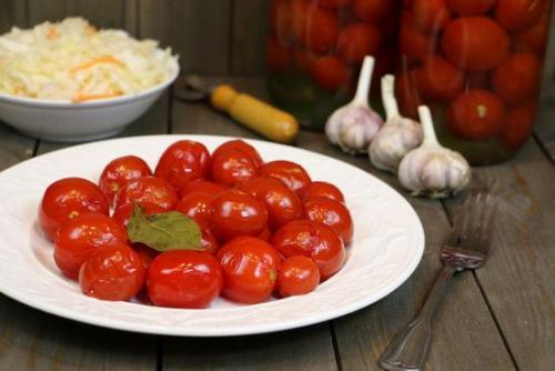 Сколько калорий в помидоре с солью. Сколько калорий в помидоре свежем?