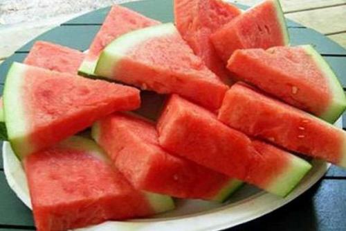 Когда лучше есть арбуз. 