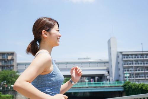 В чем разница между бегом и быстрой ходьбой 03