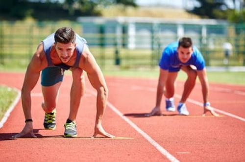 Как прогулка сравнится с бегом по количеству сжигаемых калорий за 40 минут. Сколько калорий мы тратим при беге и ходьбе?