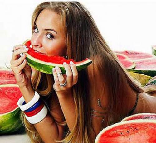 Какая калорийность арбуза и подходит ли он для диеты. Калорийность арбуза и дыни: можно ли есть при диете?