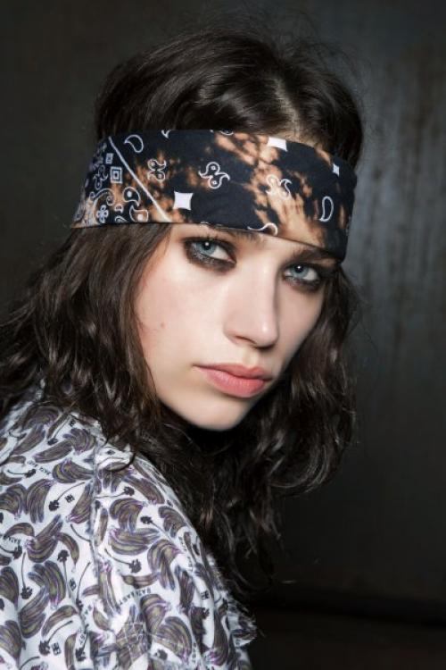 Макияж для увеличения глаз с нависшим веком. Макияж для нависшего века и увеличения глаз