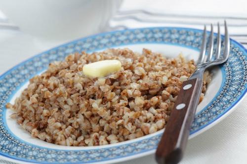 Можно ли при диабете 2 типа кушать арбуз. Александр Попандопуло, врач терапевт. Редактор А. Герасимова