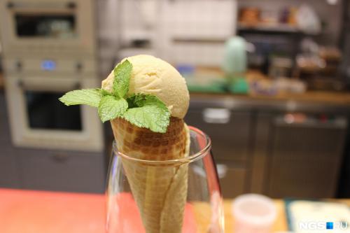 Почему хочется есть мороженое каждый день. Стаканчик лета и эндорфин на палочке: почему мы так любим мороженое в жару и чем его лучше заменить