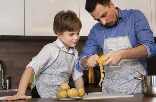 Как правильно подавать жареную картошку на стол, чтобы она выглядела аппетитно. Четыре секрета вкусной жареной картошки: как готовить, когда солить и с чем подавать на стол