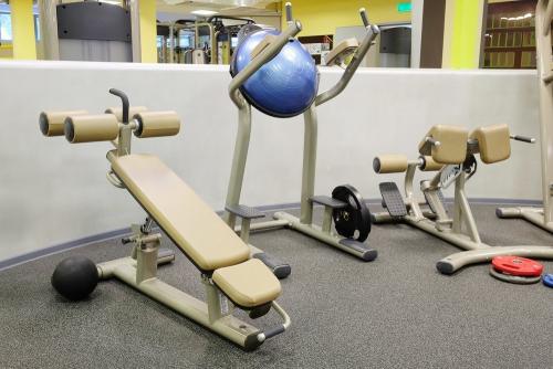 Фитнес для похудения живота в тренажерном зале и дома. Простые, но эффективные упражнения для похудения живота в домашних условиях 02