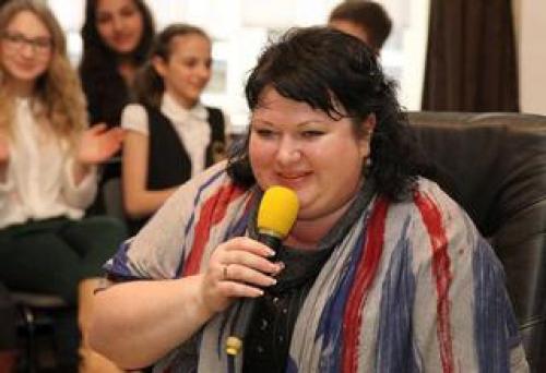 Как Ольга Картункова раскрыла секреты Ставрополя. КВНщица года Ольга Картункова ответила на 100 вопросов пятигорских школьников