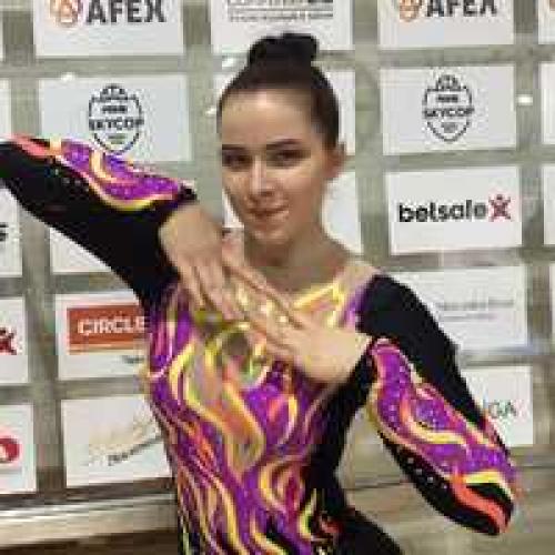 Откройте для себя 10 лучших авторских групповых программ в сети X-Fit 14