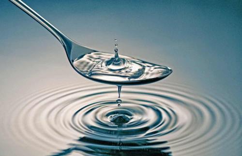 Сколько грамм в столовой ложке воды. Сколько воды в ложке (мл, миллилитров, г, грамм)