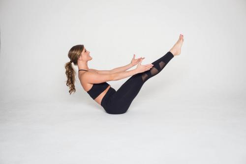 Упражнения на пресс для начинающих девушек. Лучшие упражнения для пресса в домашних условиях для женщин в картинках