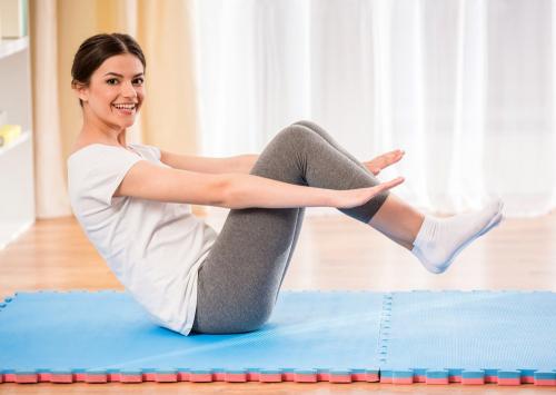 Тренировка пресса для новичков. Эффективные упражнения в зале 30