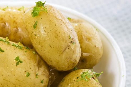 Какие блюда можно приготовить из вареного картофеля в кожуре. 10 лучших рецептов картошки в мундире