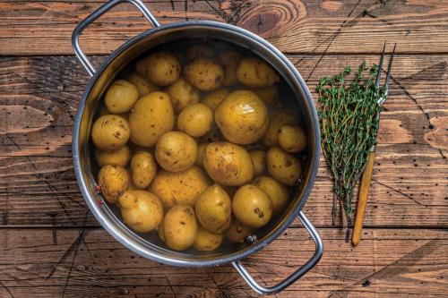 Как выбрать подходящие картофелины для варки без кожуры. Картофель для варки