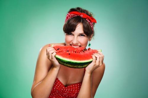 Арбузная диета минус 10 кг. Арбузная диета: плюсы и минусы, меню с огурцами, кефиром, гречкой и других, противопоказания, выход